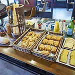 Kyriad Lille Est - Hotel Hem