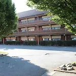Kyriad Lille Est - Hotel