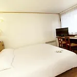 Kyriad Lille Est - 3* Hem