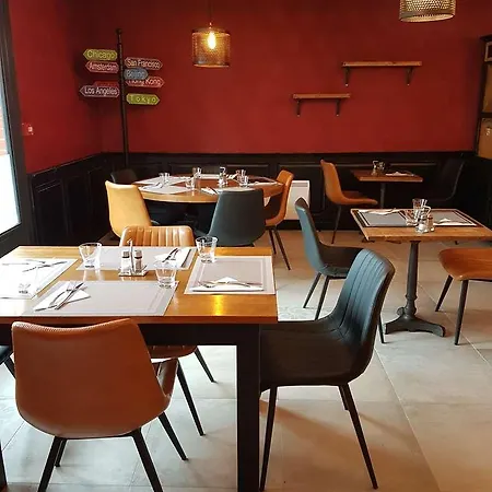 Kyriad Lille Est - Szálloda Hem