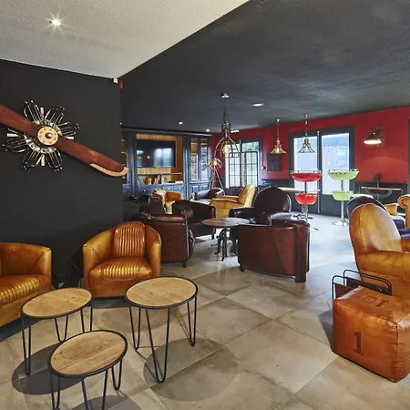 Kyriad Lille Est - Hotel