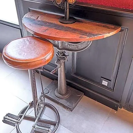 Kyriad Lille Est - Hotel Hem