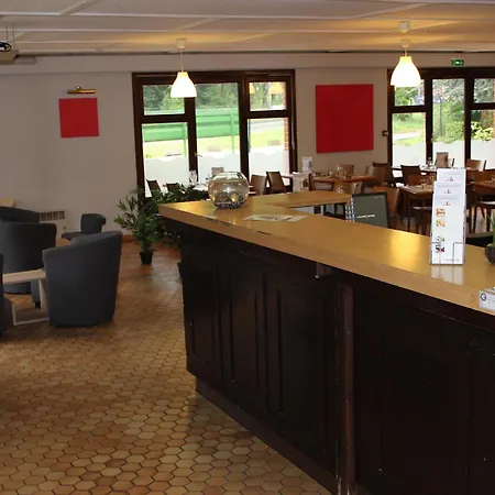 Kyriad Lille Est - 3* Hem