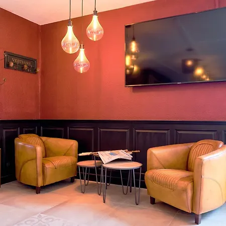 Kyriad Lille Est - Hotel Hem