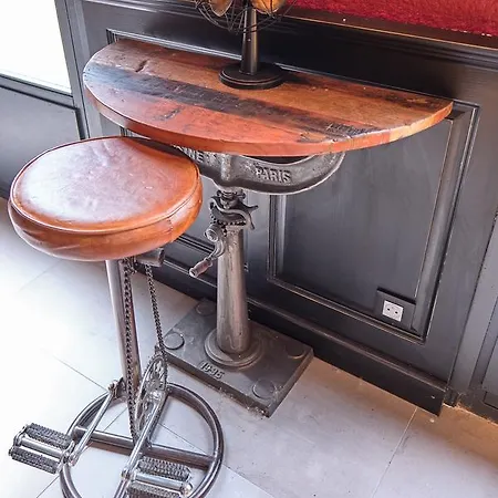 Kyriad Lille Est - 3* Hem