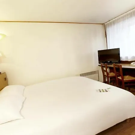 Kyriad Lille Est - 3* Hem