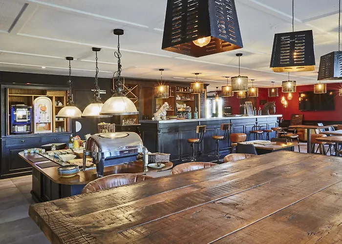 Kyriad Lille Est - Hotel 3*