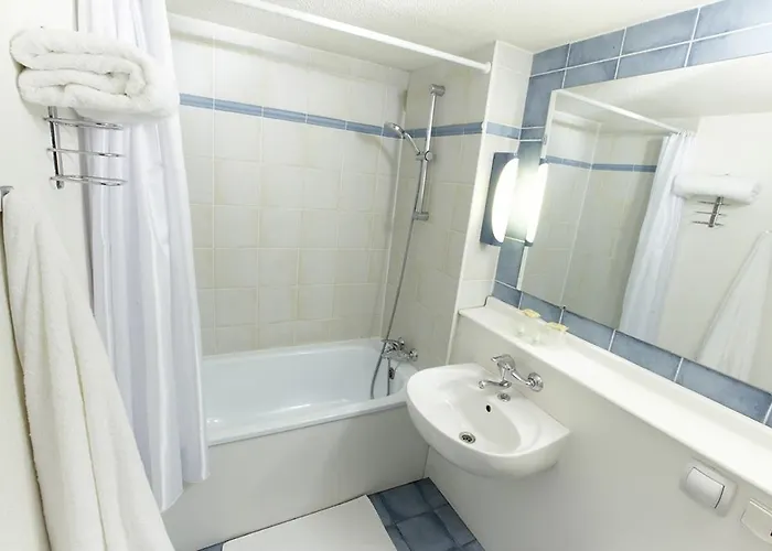 Kyriad Lille Est - Hotel Hem