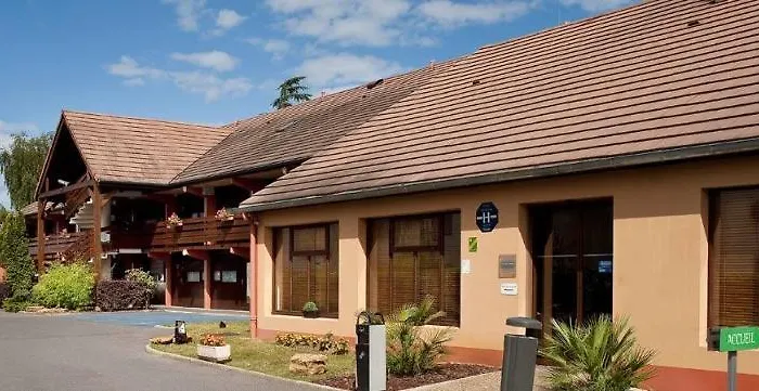 Kyriad Lille Est - Hotel 3*