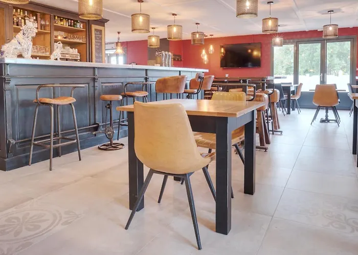 Kyriad Lille Est - Hotel Hem